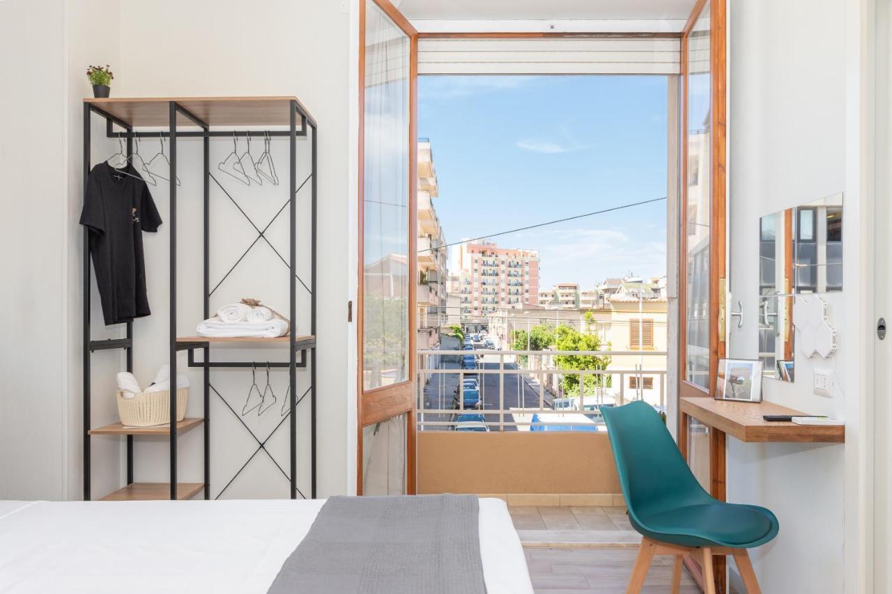 Domus Laetitiae Rooms & Apartments Quartu SantʼElena Exterior foto